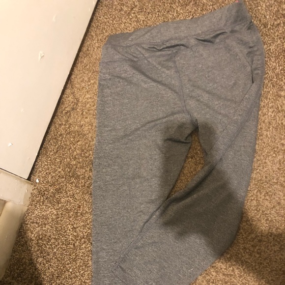 Take A Walk Women's Joggers Gray Size L - Picture 3 of 6